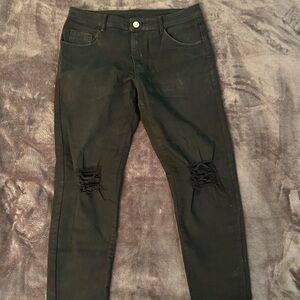 Men's Black Distressed Jeans